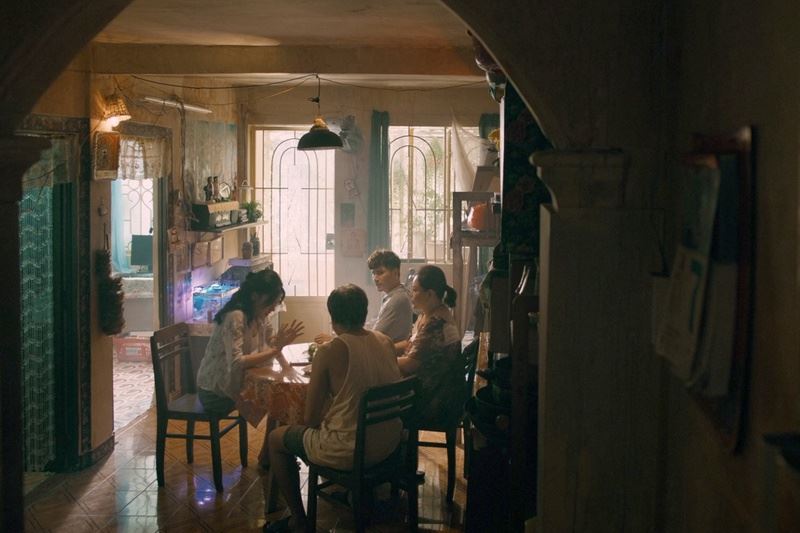 Cô Dâu Hào Môn - Hào nhoáng và " Phông bạt " Cô Dâu Hào Môn - Hào nhoáng và " Phông bạt "